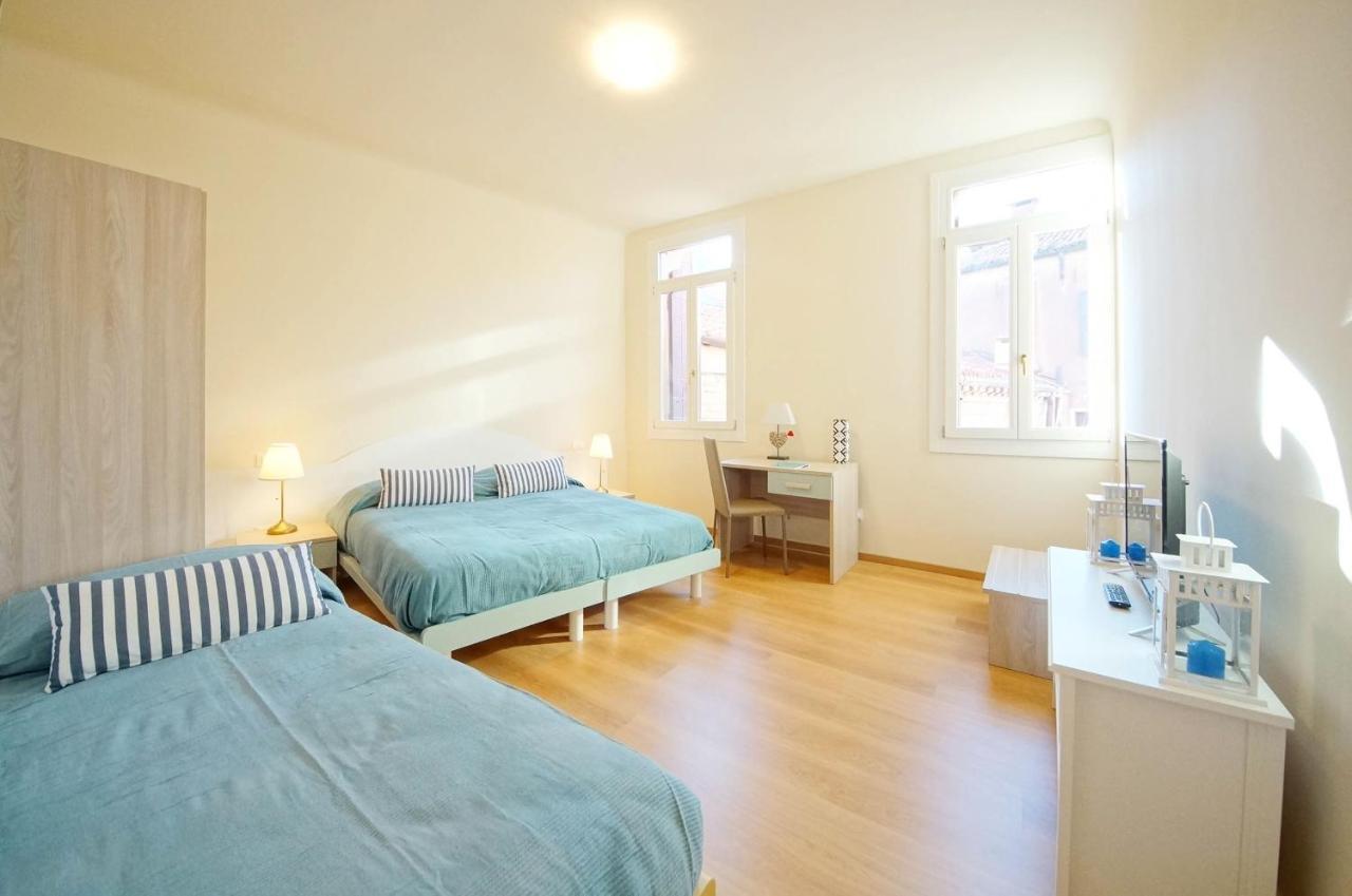Ca' Circus 4 Rooms Wi-Fi Fibre Venice Ngoại thất bức ảnh