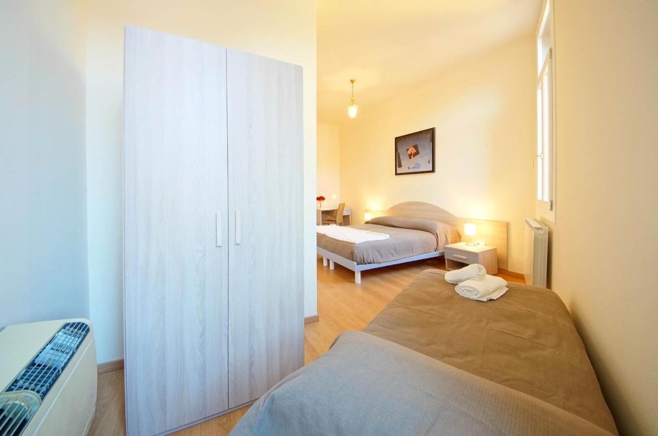 Ca' Circus 4 Rooms Wi-Fi Fibre Venice Ngoại thất bức ảnh